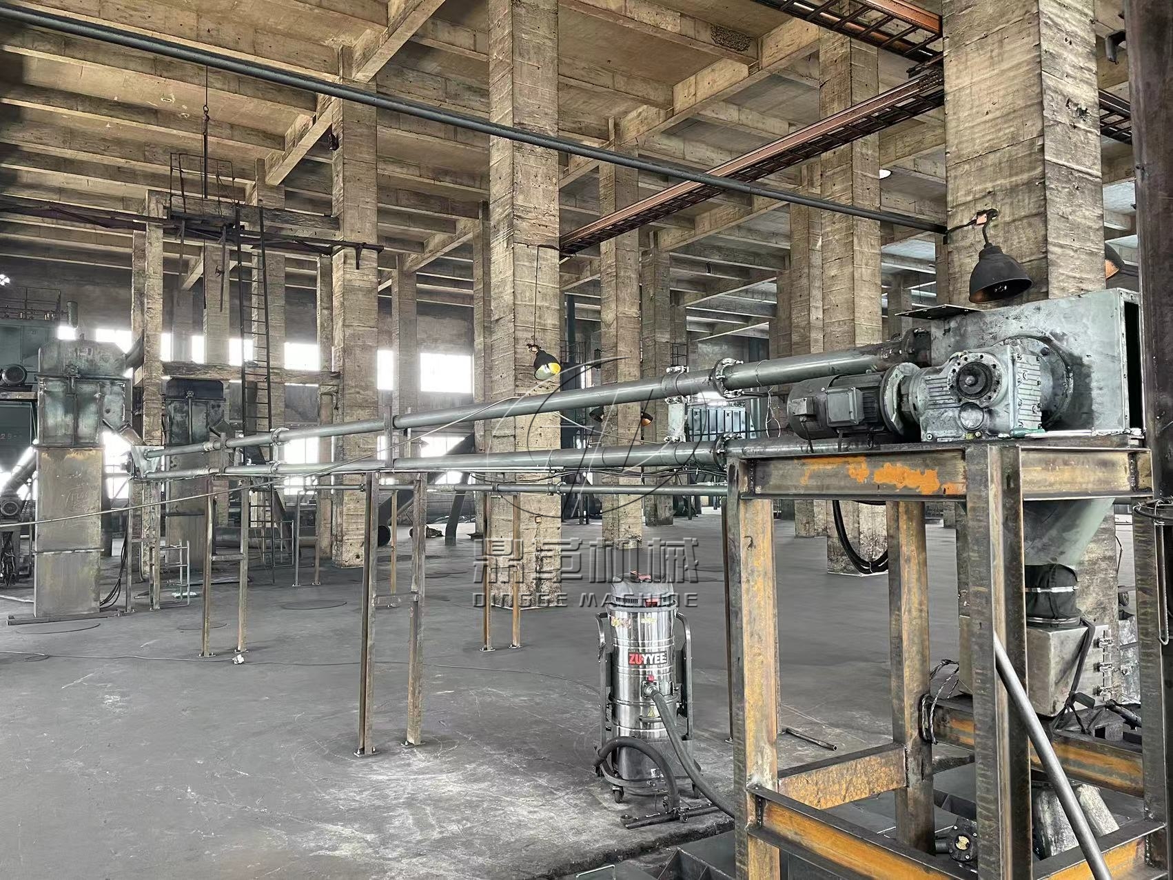 67622763c9da3.jpg 0229338.jpg